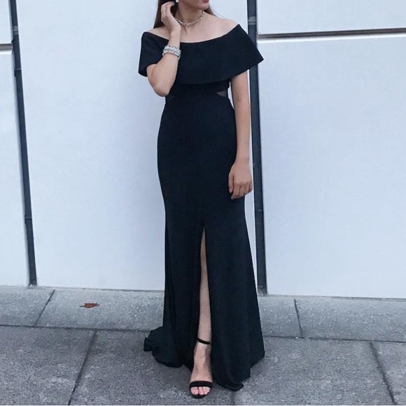 Xscape Dresses & Skirts - Elegant Black Off-Shoulder Dress